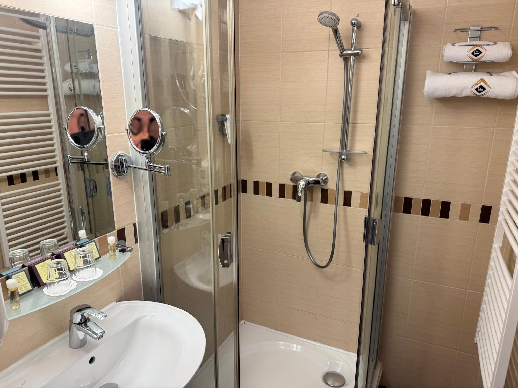 Hotel Famulus Дьєр Номер фото